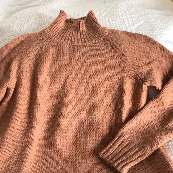 Garnet Hill Sweaters - Garnet Hill mock turtleneck sweater